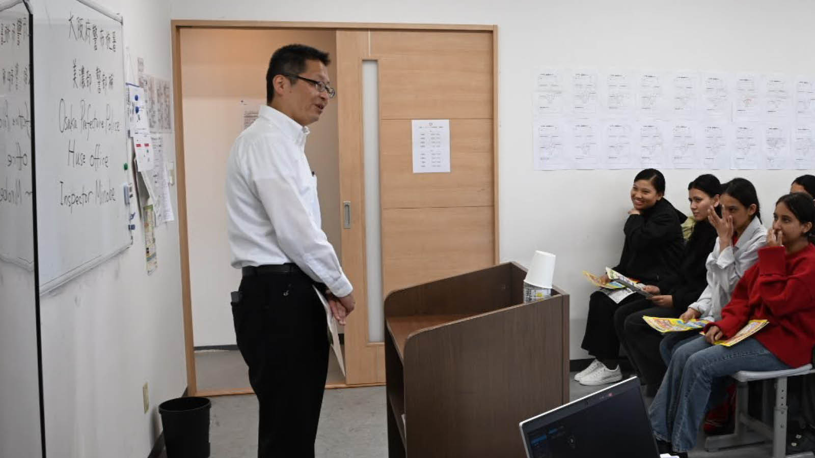 交通安全教室フォト2（仮画像）